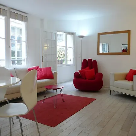 Apartment Braque Paris